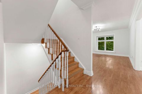 Photo 19 at 44 Hood Crescent, Steeles, Toronto Photo 19 at 44 Hood Crescent, Steeles, Toronto