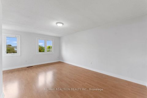 Photo 27 at 44 Hood Crescent, Steeles, Toronto