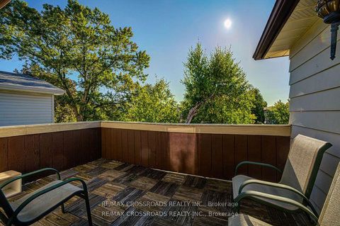 Photo 11 at 41 Huntsmill Boulevard, Steeles, Toronto