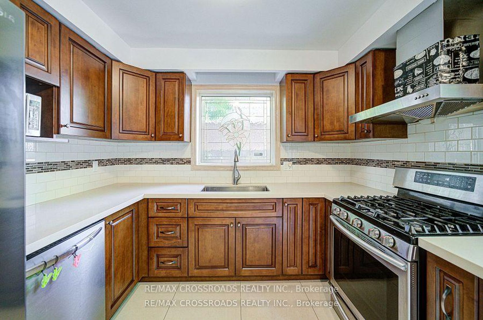 Photo 7 at 41 Huntsmill Boulevard, Steeles, Toronto Photo 7 at 41 Huntsmill Boulevard, Steeles, Toronto