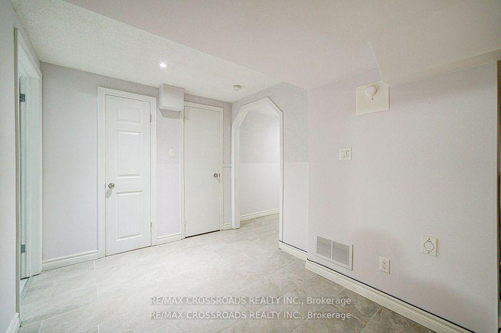 Photo 18 at 41 Huntsmill Boulevard, Steeles, Toronto Photo 18 at 41 Huntsmill Boulevard, Steeles, Toronto