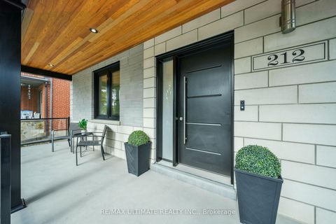 Photo 2 at 212 Queenslea Avenue, Pelmo Park W4, Toronto