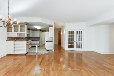 Photo 15 at 101 - 30 Anglesey Boulevard, Humber Valley, Toronto