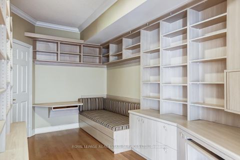 Photo 20 at 101 - 30 Anglesey Boulevard, Humber Valley, Toronto