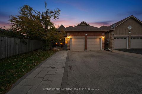 Photo 1 at 124 Hanmer Street E, East Bayfield, Barrie