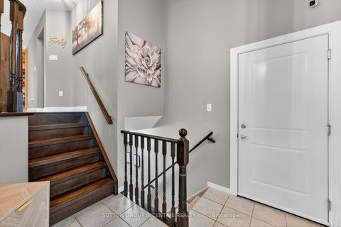 Photo 5 at 124 Hanmer Street E, East Bayfield, Barrie Photo 5 at 124 Hanmer Street E, East Bayfield, Barrie