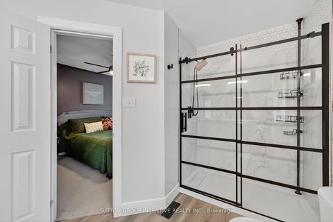 Photo 21 at 124 Hanmer Street E, East Bayfield, Barrie