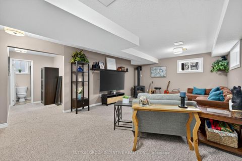 Photo 27 at 124 Hanmer Street E, East Bayfield, Barrie