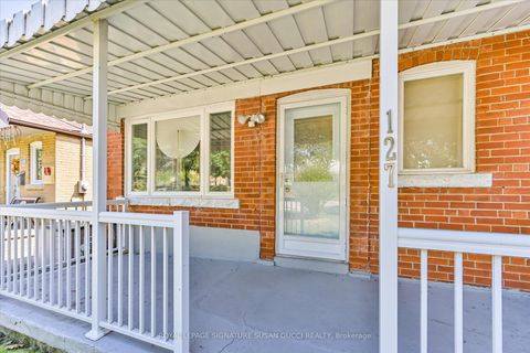 Photo 2 at 127 Furnival Road, Parkview, Toronto