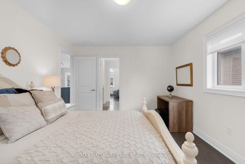 Photo 31 at 18 Cypress Point Street, Ardagh, Barrie