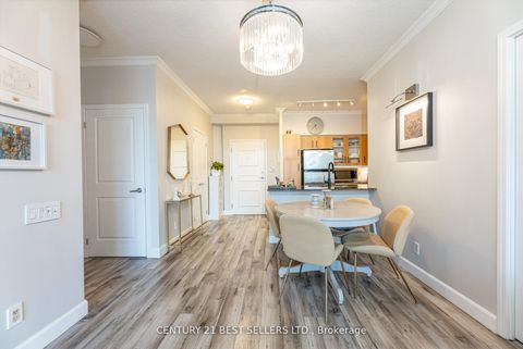 Photo 5 at 609 - 15 Windermere Avenue, Swansea, Toronto