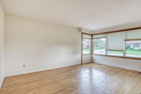 Photo 6 at 40 Treverton Drive, Ionview, Toronto