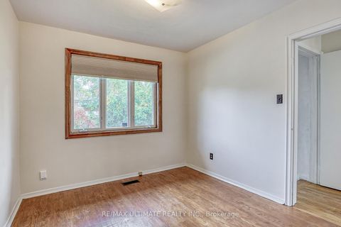 Photo 14 at 40 Treverton Drive, Ionview, Toronto
