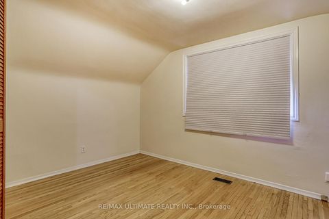 Photo 22 at 40 Treverton Drive, Ionview, Toronto