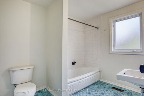 Photo 25 at 40 Treverton Drive, Ionview, Toronto