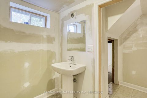 Photo 36 at 40 Treverton Drive, Ionview, Toronto Photo 36 at 40 Treverton Drive, Ionview, Toronto