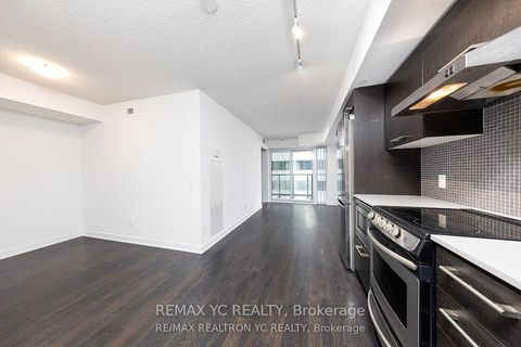 Photo 1 at 719 - 87 Peter Street, Waterfront Communities C1, Toronto