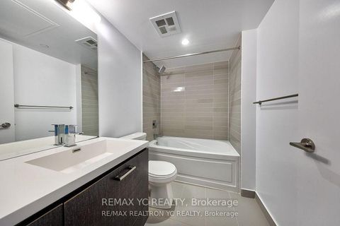 Photo 12 at 719 - 87 Peter Street, Waterfront Communities C1, Toronto