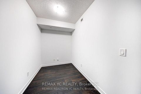 Photo 15 at 719 - 87 Peter Street, Waterfront Communities C1, Toronto