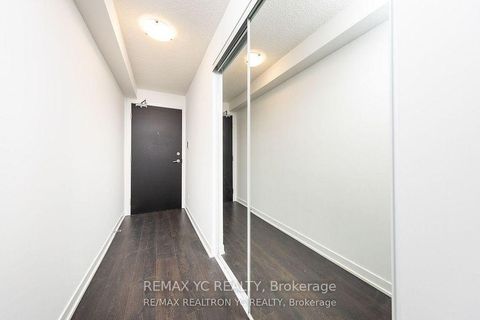 Photo 16 at 719 - 87 Peter Street, Waterfront Communities C1, Toronto