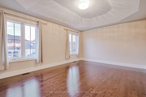 Photo 15 at 7 Kinghorn Road, King City, King