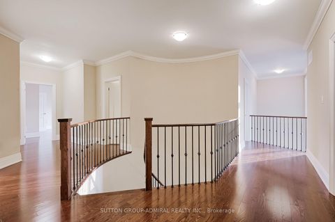 Photo 17 at 7 Kinghorn Road, King City, King