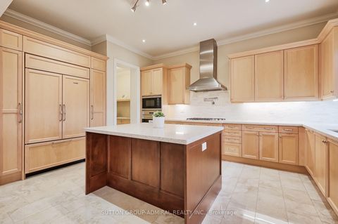 Photo 32 at 7 Kinghorn Road, King City, King