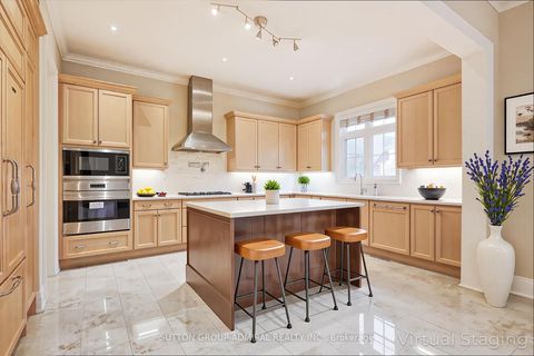 Photo 34 at 7 Kinghorn Road, King City, King