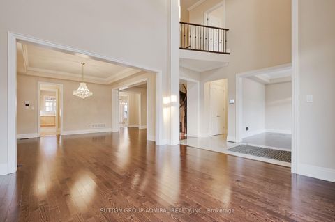 Photo 42 at 7 Kinghorn Road, King City, King