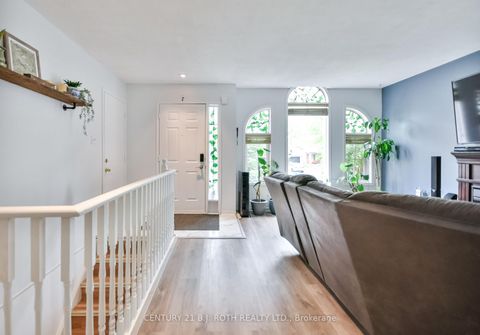 Photo 4 at 37 Nicholson Drive, Ardagh, Barrie