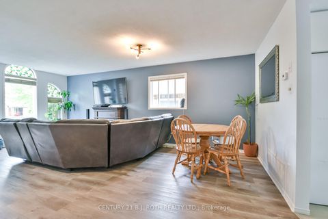 Photo 6 at 37 Nicholson Drive, Ardagh, Barrie