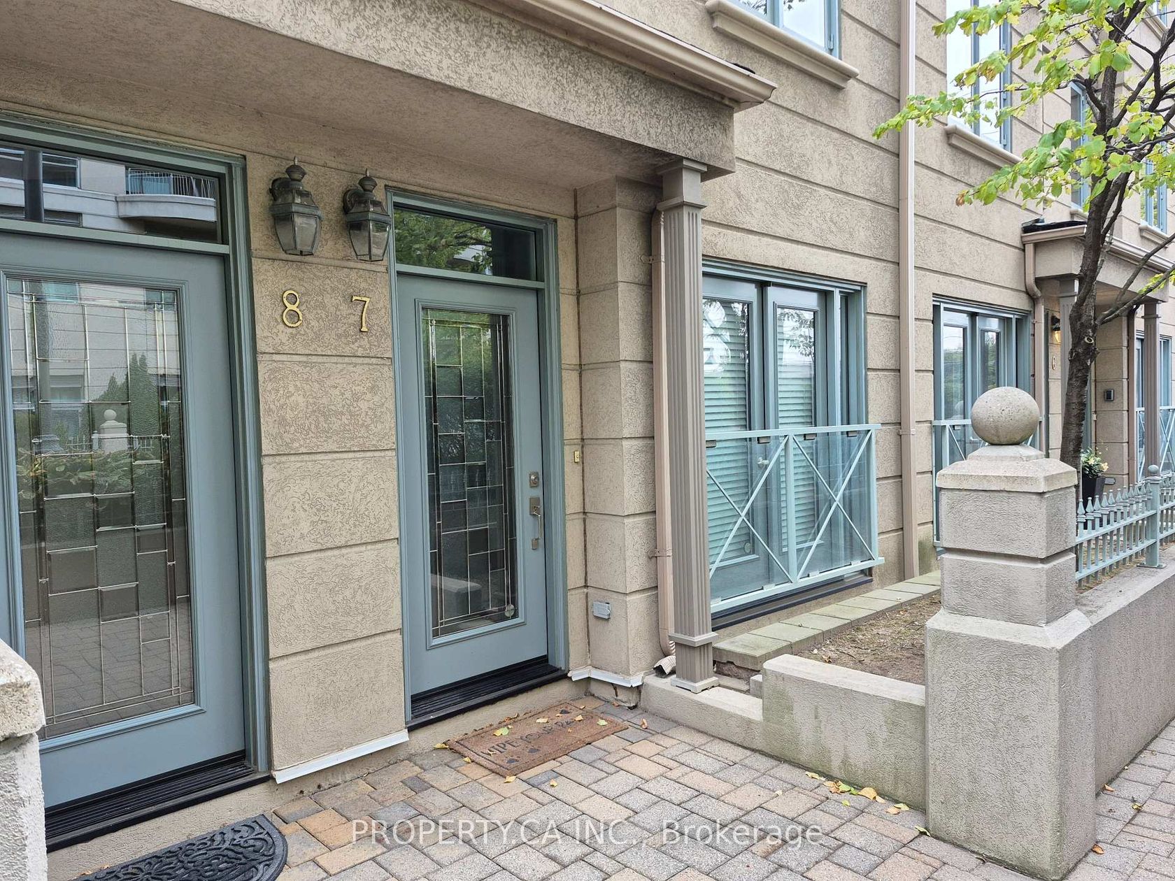 Photo 2 at Th7 - 2111 Lake Shore Boulevard W, Mimico, Toronto Photo 2 at Th7 - 2111 Lake Shore Boulevard W, Mimico, Toronto