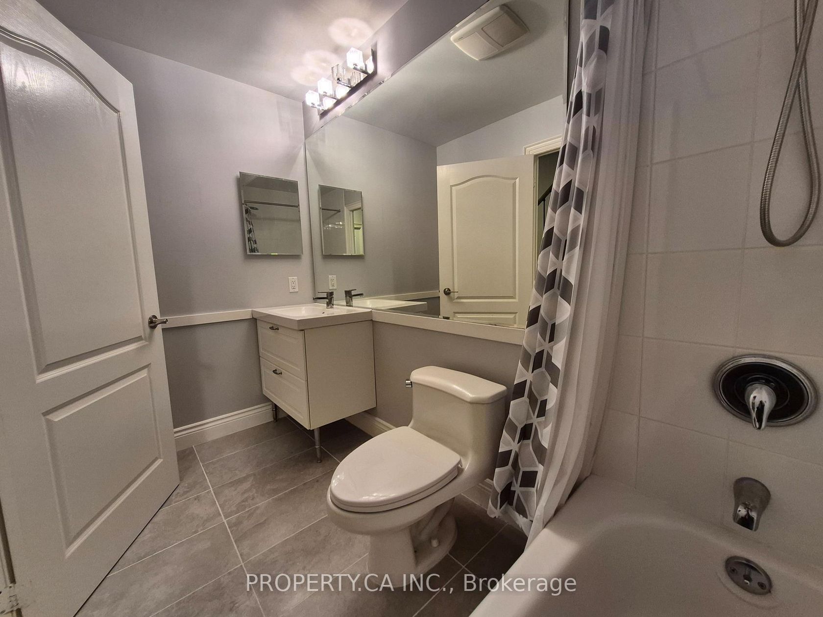 Photo 18 at Th7 - 2111 Lake Shore Boulevard W, Mimico, Toronto Photo 18 at Th7 - 2111 Lake Shore Boulevard W, Mimico, Toronto
