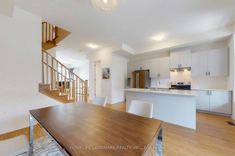 Photo 6 at 17 Kahshe Lane, Rural Richmond Hill, Richmond Hill