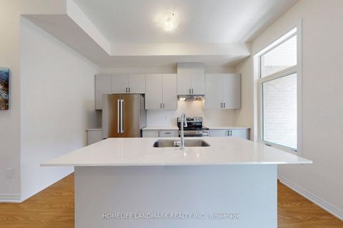 Photo 8 at 17 Kahshe Lane, Rural Richmond Hill, Richmond Hill