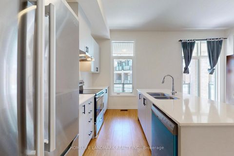 Photo 12 at 17 Kahshe Lane, Rural Richmond Hill, Richmond Hill