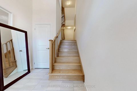 Photo 15 at 17 Kahshe Lane, Rural Richmond Hill, Richmond Hill