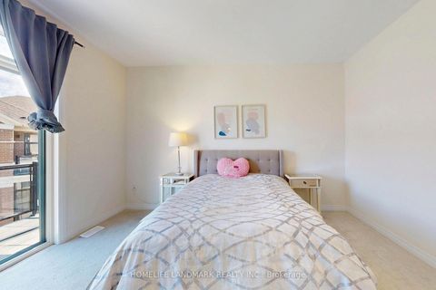 Photo 18 at 17 Kahshe Lane, Rural Richmond Hill, Richmond Hill