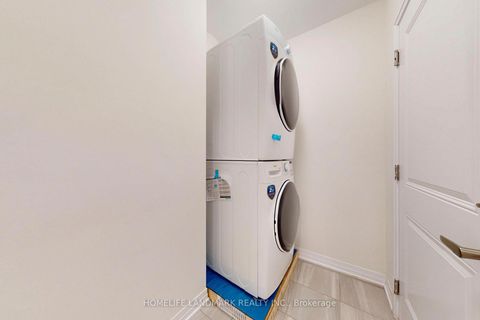 Photo 35 at 17 Kahshe Lane, Rural Richmond Hill, Richmond Hill