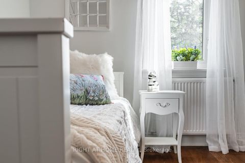 Photo 18 at 205 Prince Edward Drive S, Queensway, Toronto