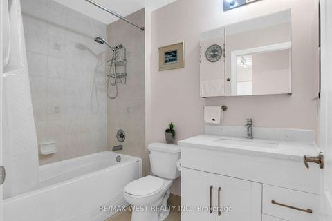 Photo 12 at 701 - 1105 Leslie Street, Don Mills, Toronto