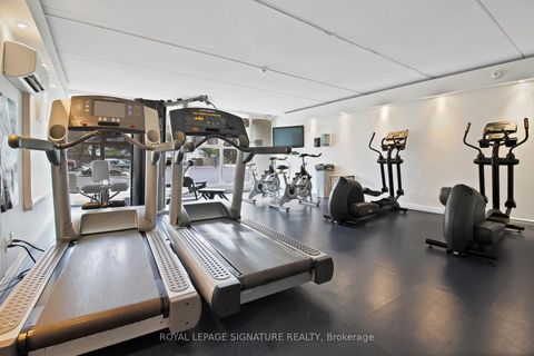 Photo 17 at 802 - 2 Glamorgan Avenue, Dorset Park, Toronto