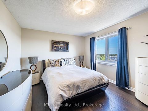 Photo 21 at 16 - 1100 Queens Avenue, CP College Park, Oakville