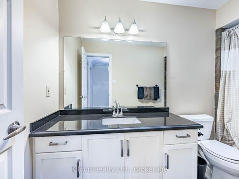 Photo 31 at 16 - 1100 Queens Avenue, CP College Park, Oakville