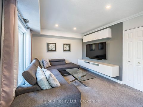 Photo 34 at 16 - 1100 Queens Avenue, CP College Park, Oakville