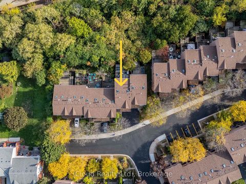 Photo 48 at 16 - 1100 Queens Avenue, CP College Park, Oakville