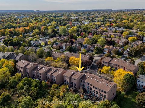 Photo 49 at 16 - 1100 Queens Avenue, CP College Park, Oakville