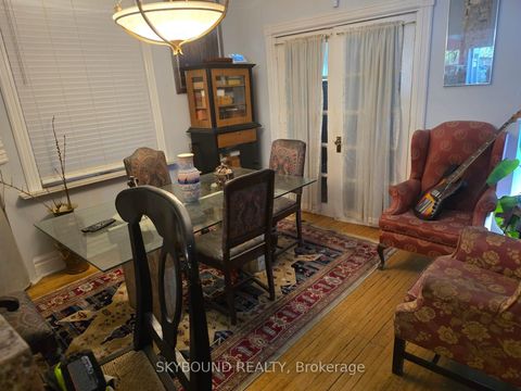 Photo 4 at 837 Gladstone Avenue, Junction, Toronto Photo 4 at 837 Gladstone Avenue, Junction, Toronto