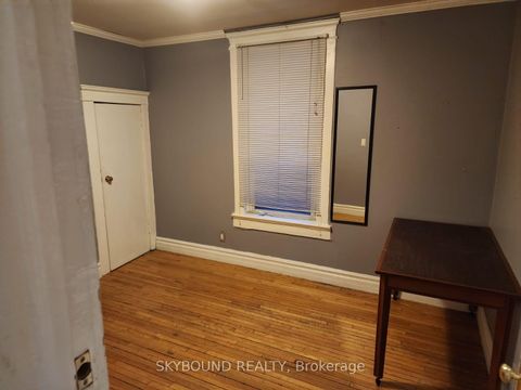 Photo 6 at 837 Gladstone Avenue, Junction, Toronto Photo 6 at 837 Gladstone Avenue, Junction, Toronto
