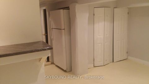 Photo 19 at 837 Gladstone Avenue, Junction, Toronto